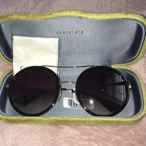 Round Gucci Sunglasses 0061s